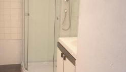 Maison en pierres à 1200m de la mer - Foto 5, Shower