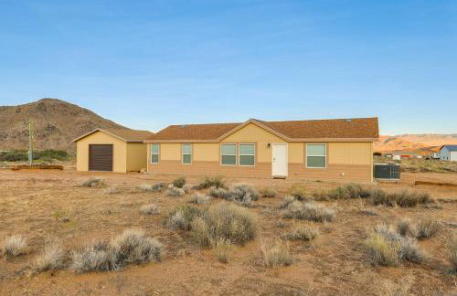 Mtn Views, 15 Mi to Dtwn Kingman Family Home! - Photo 23