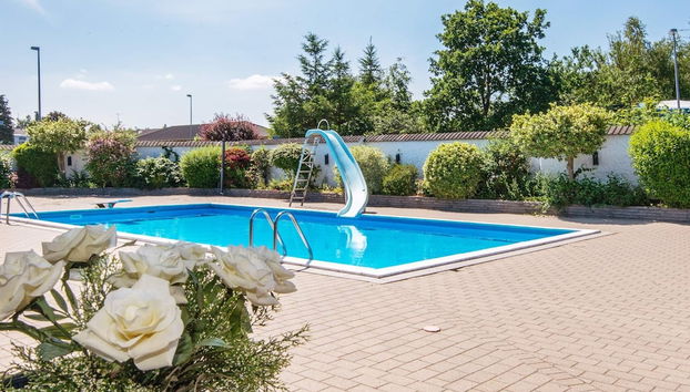 4 Person Holiday Home in Glesborg - Foto 4, Piscina