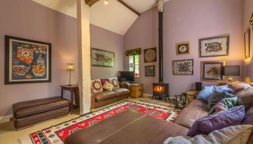 Apple Tree Barn - Photo 2