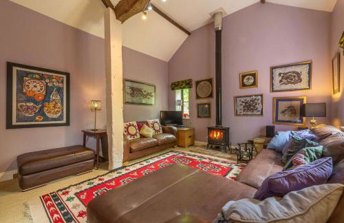 Apple Tree Barn - Photo 2