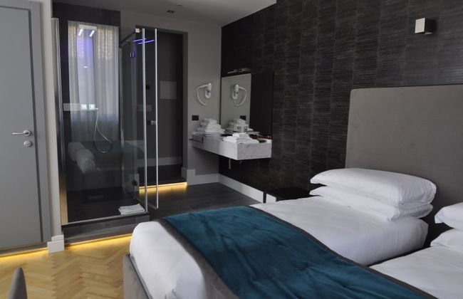 Place 24 Suites & Wellness - Photo 4