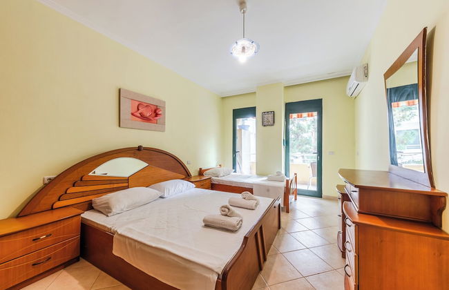 Cozy Seaside Comfort - Photo 7