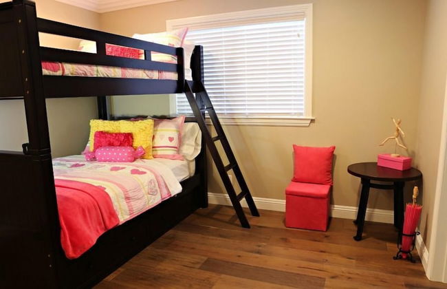 Upscale 6 Bed, 5 Ba, New Pool W/jacuzzi, 1/2 Mile Walk to Disney - Foto 2