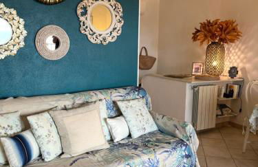 Casa Souad, a cheerful and charming beach view 2 bedroom house and free parking - Photo 11