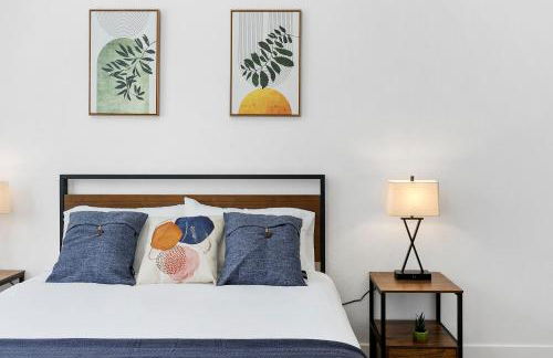 CozySuites Glendale by the stadium with pool 10 - Foto 12