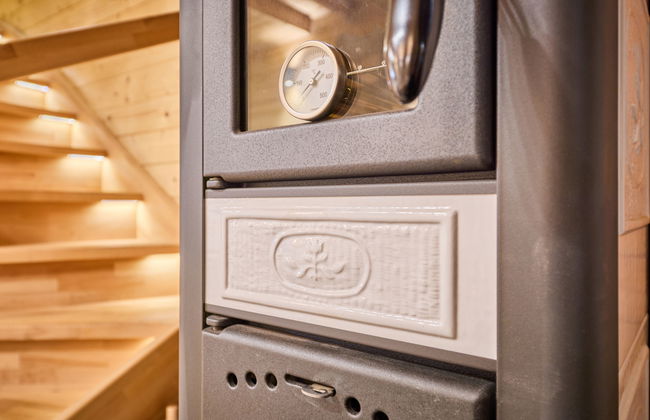 Luxe Timber Lodge & Yoga Loft - Photo 14