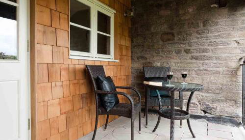 Chinley End Farm - Photo 1