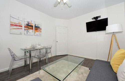 Amazing 4 BR 1 BTH Laundry Dishwasher, June To Aug 90 Days Stay Required - Foto 20