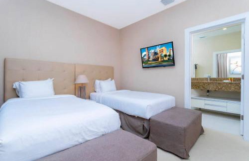 Stunning 4Bd Close to Disney @ Magic Village 7614 - Foto 96