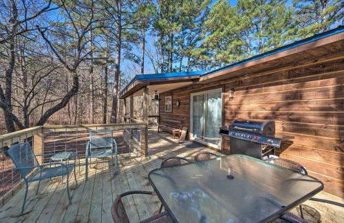 Updated Cabin with Fire Pit 2 Mi to UTV and Hike - Foto 3