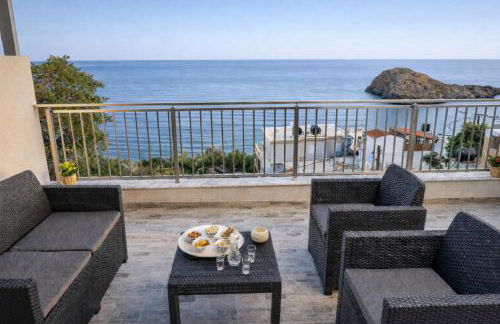 Tzortzi's Family Apartments - Photo 2