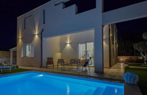 Villa Shamsi - heated pool and beach at 70mt - Foto 27