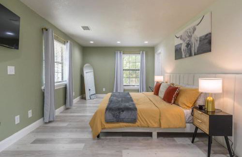 Entire Home with Air Hockey and Firepit - Photo 65