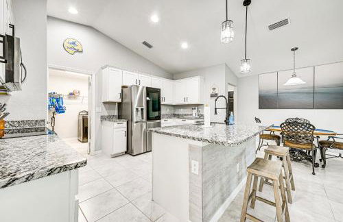 Saltwater Pool and Game Room Gulf Coast Retreat - Foto 9