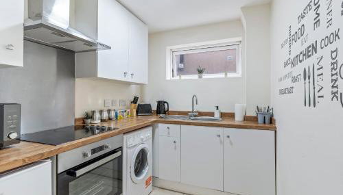 2 Bed Serviced Apartment in Surrey - Foto 3