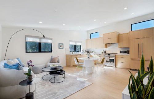 Dazzling Modern Home Close to Downtown Palo Alto and Stanford - Photo 2