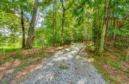 30 Acres and Pond North Georgia Mtn Farmhouse - Foto 36