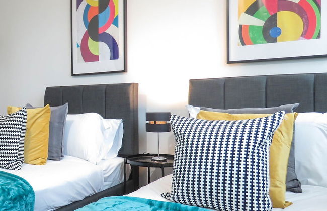 Tudors eSuites Birmingham City Centre Apartments near Gas Street Basin - Photo 1