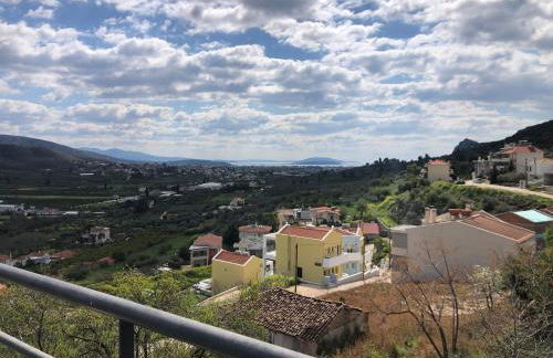 KadroVilla II - Photo 1