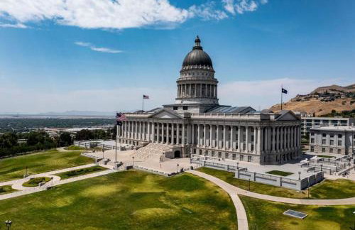 Private Pet Friendly Avenues Suite of Downtown - Foto 32