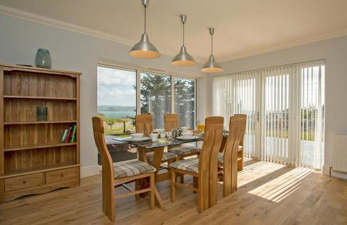 Quarter Acre House - Photo 8
