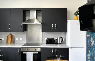 The Failsworth Collection - Stylish Apartments with Free Parking - Foto 49