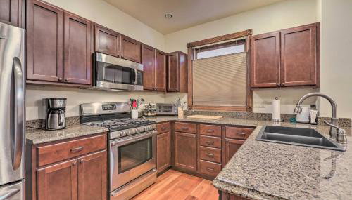 Cozy Central Glenwood Springs Condo w/ 2 Decks! - Photo 3