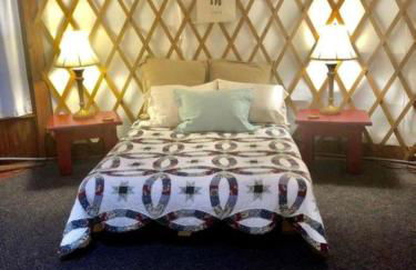 Magical Yurt Rental for Glamping in North Carolina - Photo 22