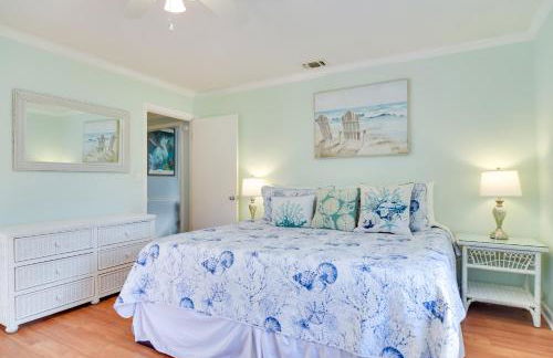 Lovely St Pete Beach Cottage, Walk to Beach and Town - Foto 14