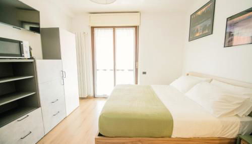 Suite Humanitas & Forum - Foto 4, wardrobe