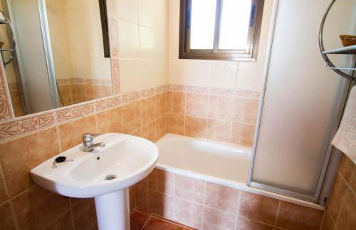 Apartamentos Turisticos Trajano - Foto 44