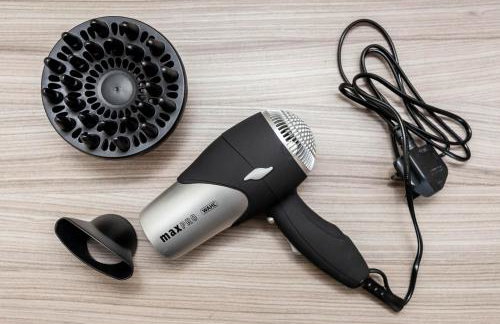 4 bed home, driveway parking ideally located in Latchford, Warrington - Executive St Marys House - Foto 40