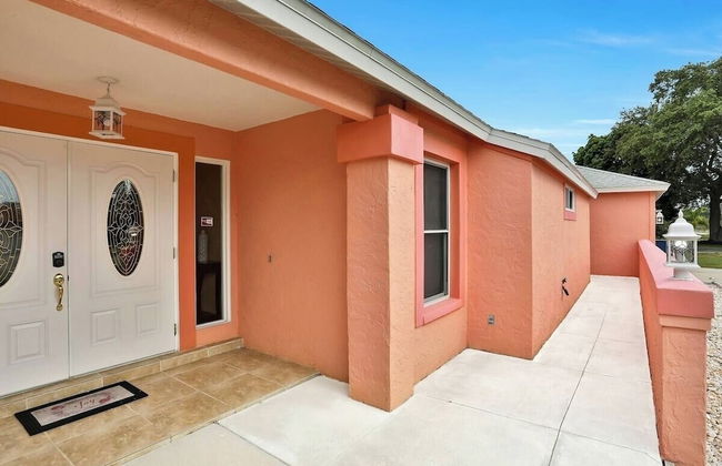 Renovated 3BR Dog Friendly Pond View W/D - Foto 48