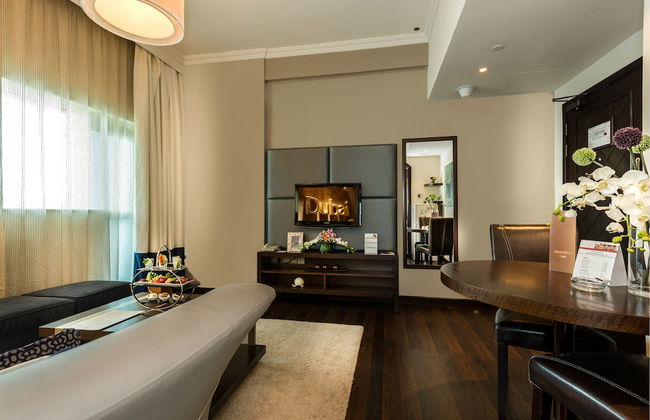 First Central Hotel Suites - Foto 11