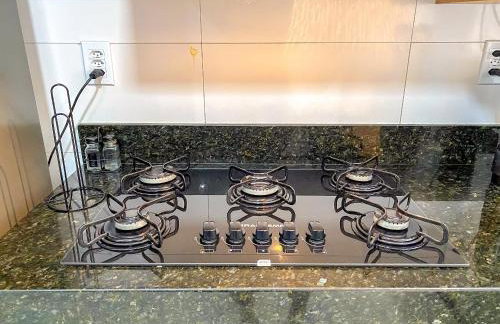 Casa Individual com 2 suítes, cozinha completa, Internet privativa 300MBPS, região bem sossegada com comercios diversos ao redor - Foto 76