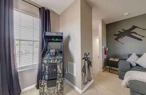 596 Modern 5 bed home overlooking beautiful golf course and conservation with Games room - Foto 7