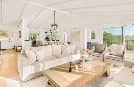 Vineyard Views w Pool Game Room Near Trails Wineries Beginnings Ranch Vineyard by AvantStay - Foto 5