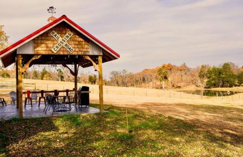 Bourbon Trail: Caboose on the Farm - Foto 19