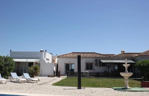 Stunning Villa Felipe, with private pool & hot tub - Foto 29