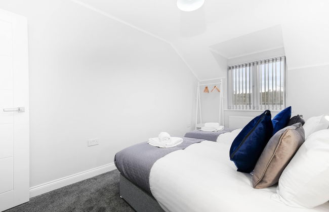 2 Bdrm Penthouse with parking Wycombe - Foto 6