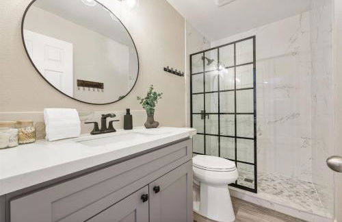 2 Homes in 1 Sleeps 18 10 Min to Zoo and Beach - Foto 22