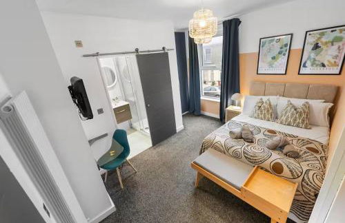 Aylesbury House 3 En-suite Bedrooms Parking Pets - Photo 35