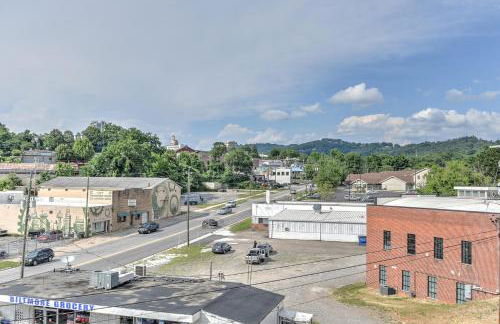 Luxe Townhouse with Garage and Terrace - Foto 34