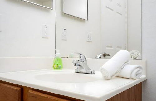 Charming 4-Bedroom Home in Venetian Bay 2208SV - Foto 17