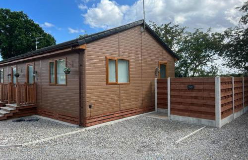 Holly Cabin with Hot Tub - Foto 7