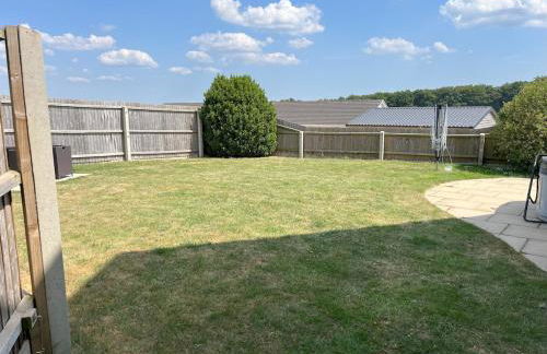 New Farm Cottage, hot tub, 3 bed, sleeps 6, private garden, entire home - Photo 37