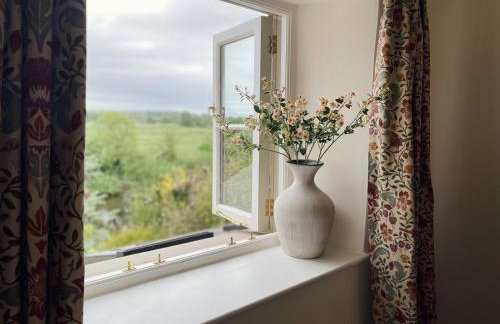 The Little Chantry - Hot Tub, Riverside, Pet Friendly - Foto 10