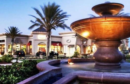 Stunning Modern Home King Bed Pool Jacuzzi Fire pit - Foto 27