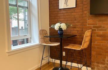 Beauty in the Heart of the Village - Foto 3